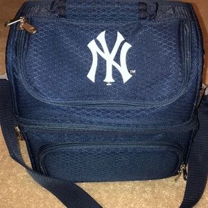 NY Yankees Navy Travel Tote/Lunch Bag BRAND NEW